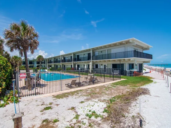 $3,000 | 4400 Florida A1A, Unit 11, Vero Beach, FL 32963