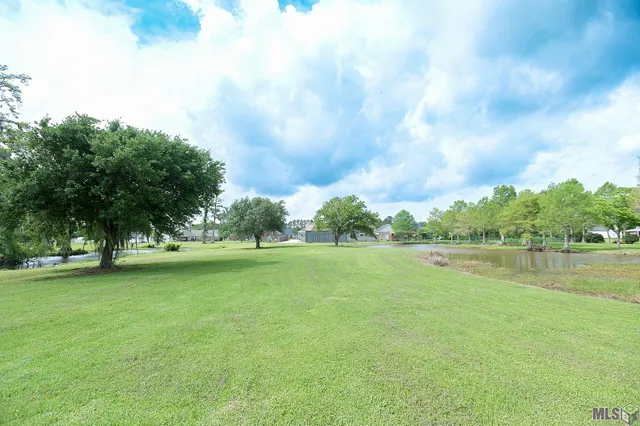 $750,000 | 113 Ouiski Bayou Drive, Houma, LA 70360