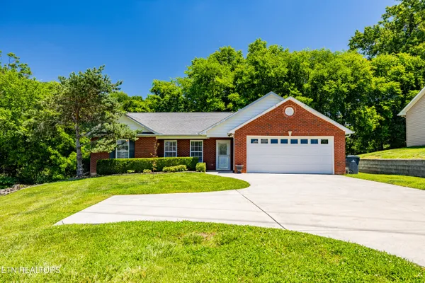 $355,900 | 4112 Riverstone Lane, Knoxville, TN 37918
