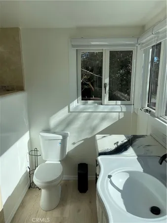 $6,000 | 9859 Foothill Boulevard, Unit 9857, Lakeview Terrace, CA 91342