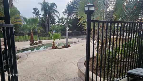 $6,000 | 9859 Foothill Boulevard, Unit 9857, Lakeview Terrace, CA 91342