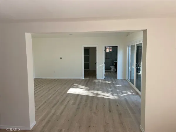 $6,000 | 9859 Foothill Boulevard, Unit 9857, Lakeview Terrace, CA 91342