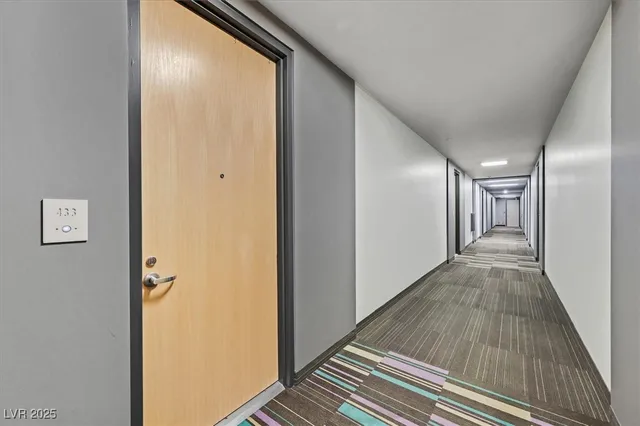 $2,495 | 353 East Bonneville Avenue, Unit 433, Las Vegas, NV 89101