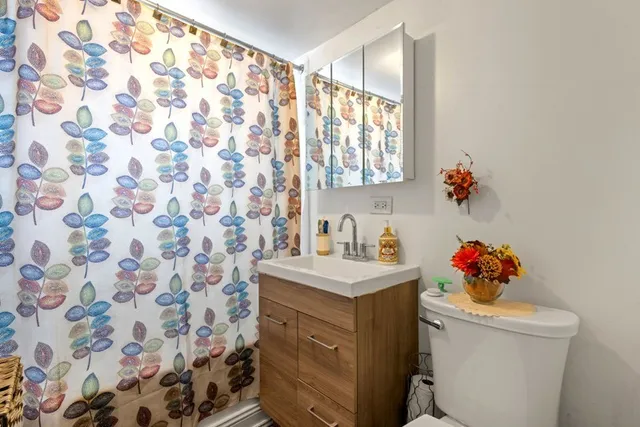 $437,900 | 4222 Prescott Avenue, Lyons, IL 60534