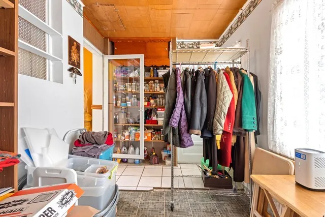 $437,900 | 4222 Prescott Avenue, Lyons, IL 60534