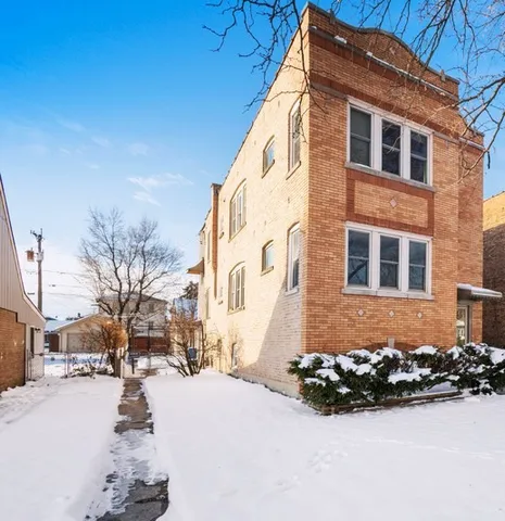 $437,900 | 4222 Prescott Avenue, Lyons, IL 60534