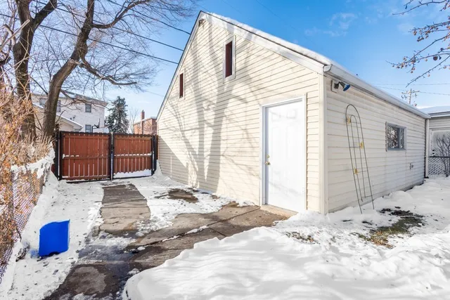 $437,900 | 4222 Prescott Avenue, Lyons, IL 60534