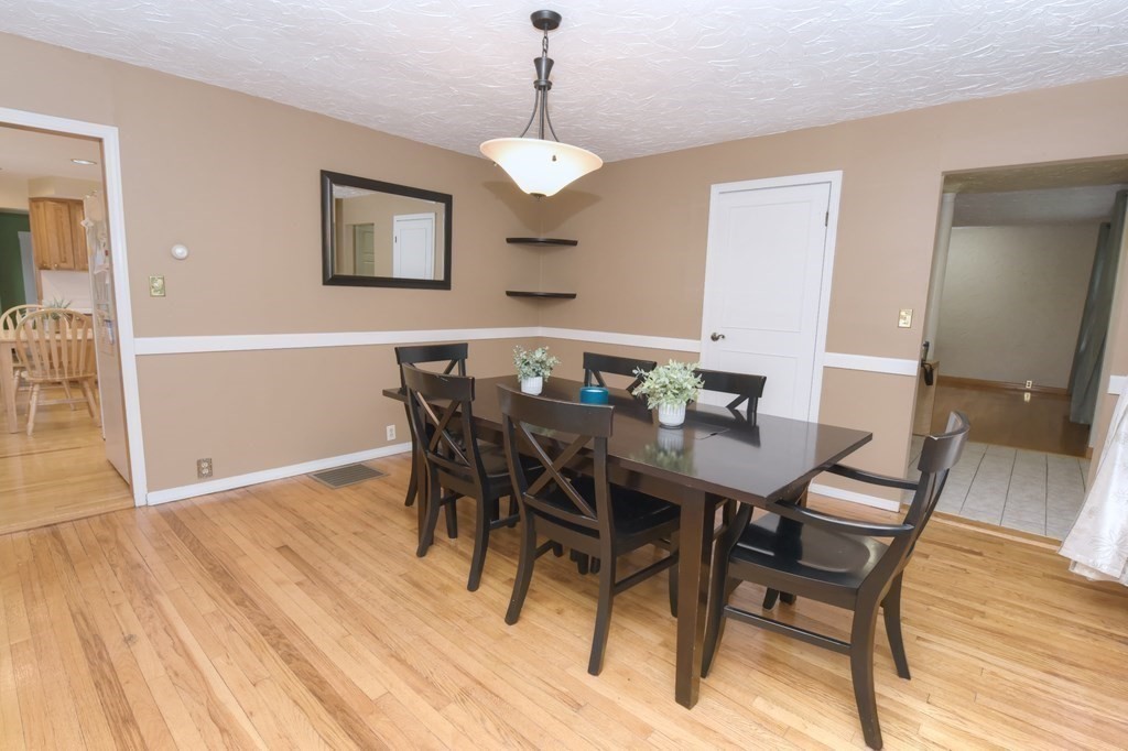 62 Wright Street Stoneham, MA 02180 - Photo 11 of 39