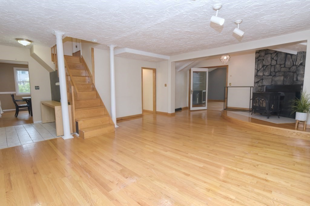 62 Wright Street Stoneham, MA 02180 - Photo 18 of 39