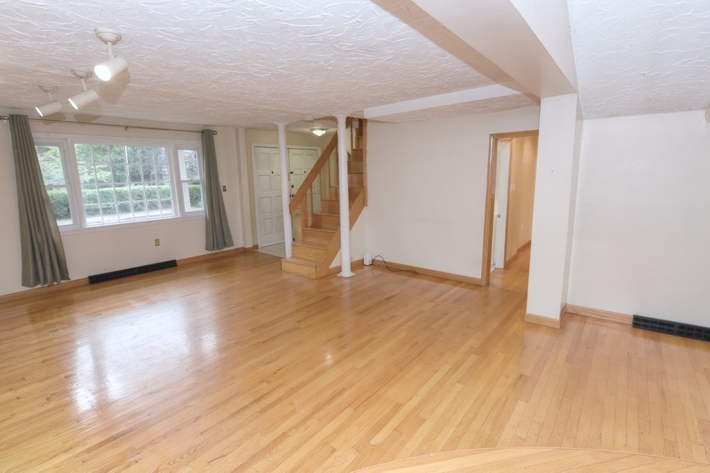 62 Wright Street Stoneham, MA 02180 - Photo 19 of 39