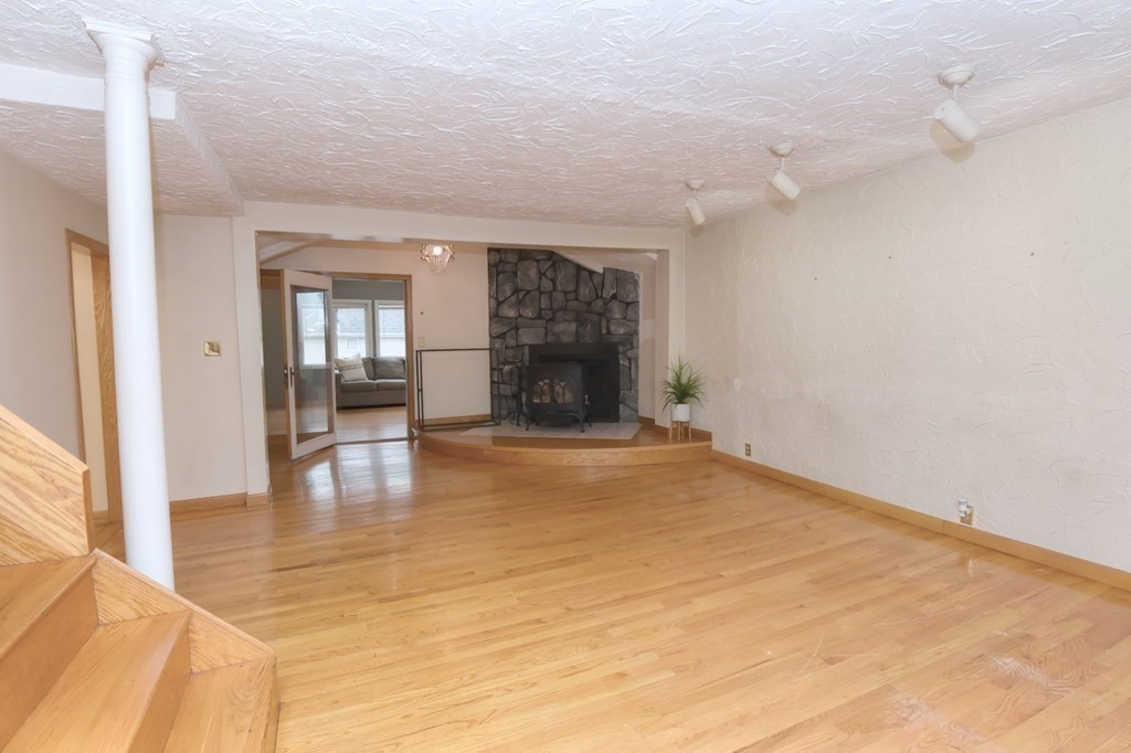 62 Wright Street Stoneham, MA 02180 - Photo 20 of 39