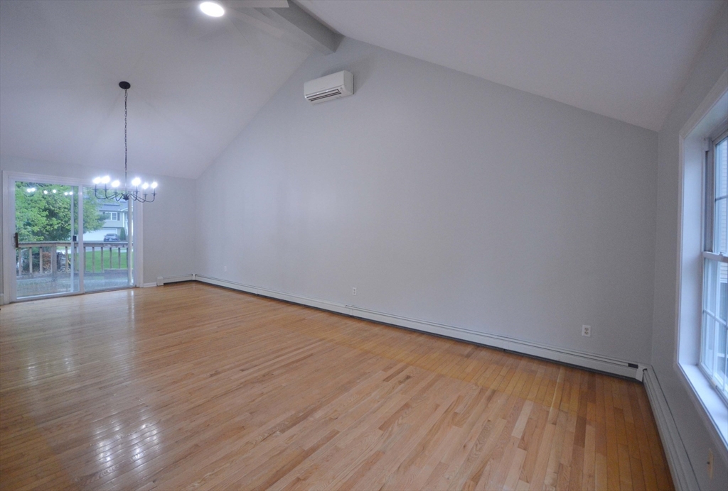 11 Simone Street Worcester, MA 01604 - Photo 11 of 33 Gallery Image 11