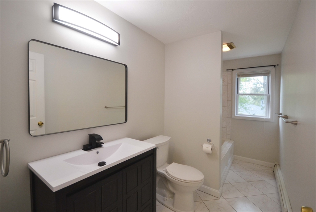 11 Simone Street Worcester, MA 01604 - Photo 17 of 33 Gallery Image 17