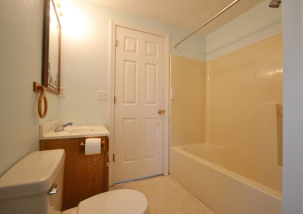 11 Simone Street Worcester, MA 01604 - Photo 28 of 33 Gallery Image 28