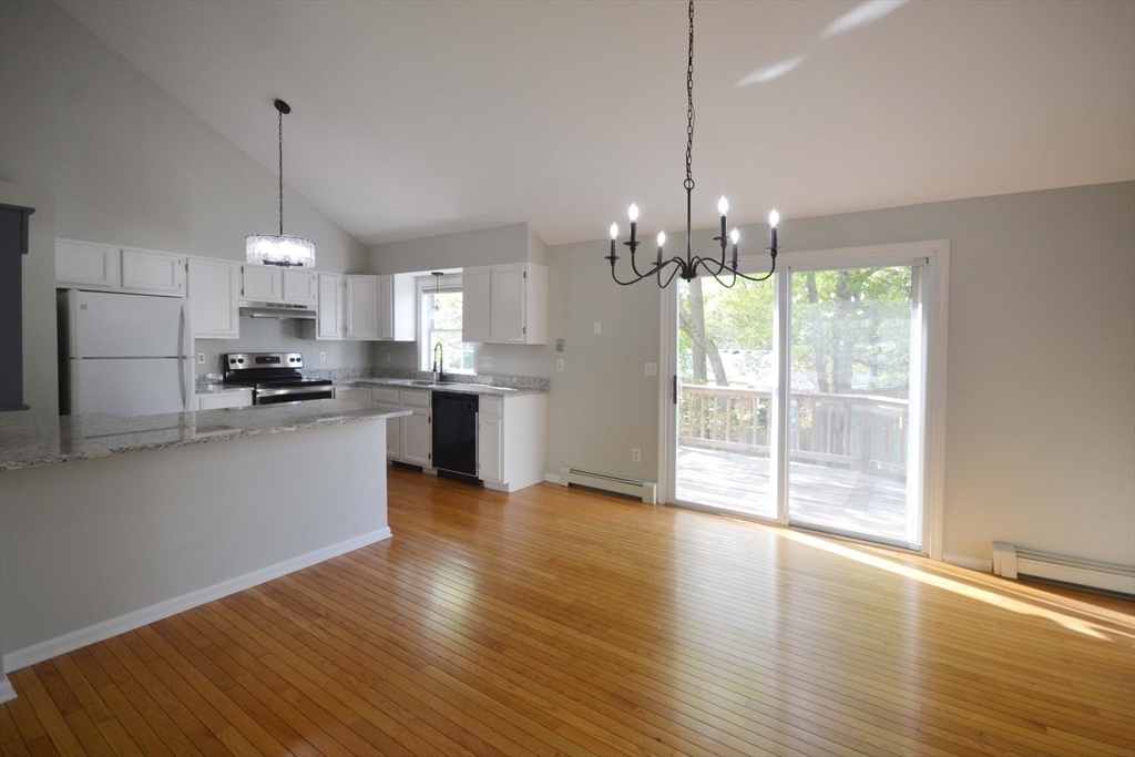 11 Simone Street Worcester, MA 01604 - Photo 9 of 33 Gallery Image 9