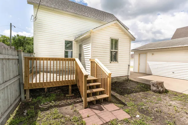 $158,000 | 218 East Main Street, Cyrus, MN 56323