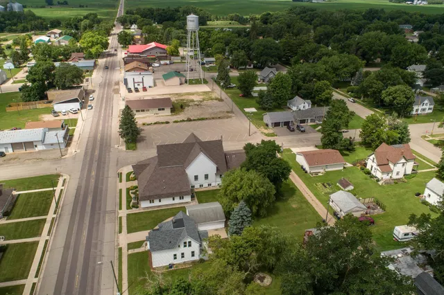 $158,000 | 218 East Main Street, Cyrus, MN 56323