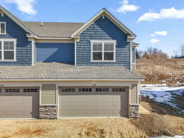 $372,796 | 186 HUNTINGTON Drive, Waconia, MN 55387