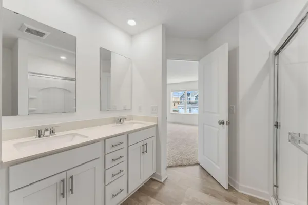 $372,796 | 186 HUNTINGTON Drive, Waconia, MN 55387