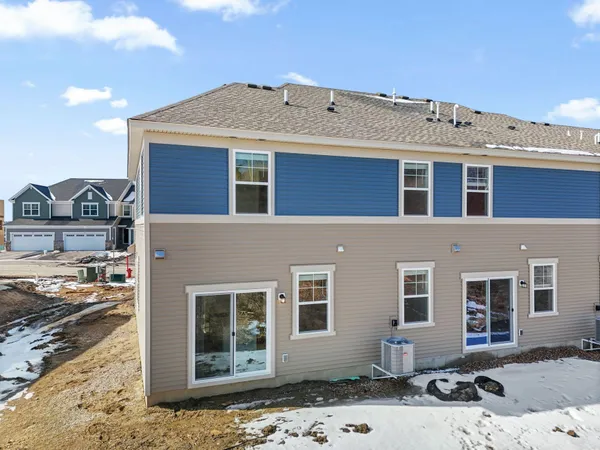 $372,796 | 186 HUNTINGTON Drive, Waconia, MN 55387