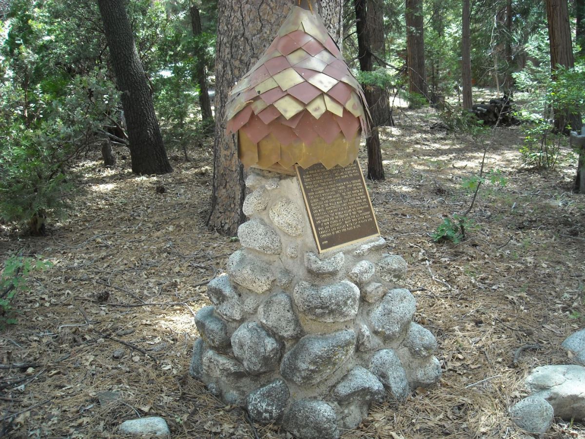 27235 Saunders Meadow Road Idyllwild, CA 92549 - Photo 3 of 31 a view of a bird bath room