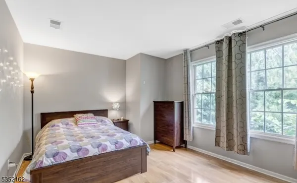 $5,100 | 325 Edmonton Court, Livingston, NJ 07039