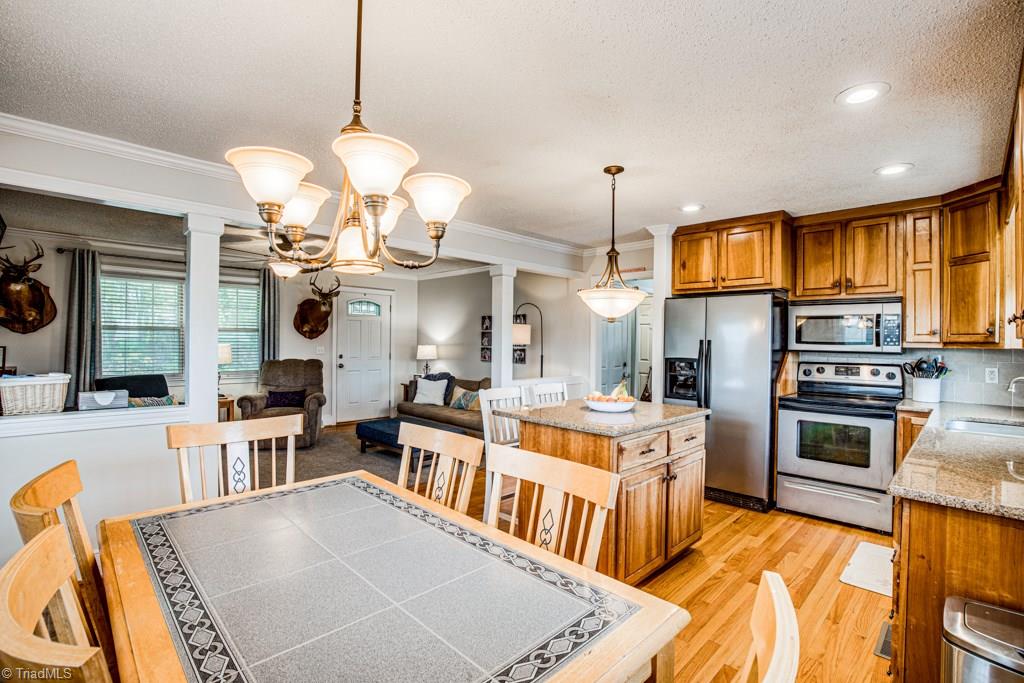 825 Tom Hunter Road Pilot Mountain, NC 27041 - Photo 11 of 45 Gallery Image 11