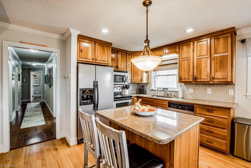 825 Tom Hunter Road Pilot Mountain, NC 27041 - Photo 13 of 45 Gallery Image 13