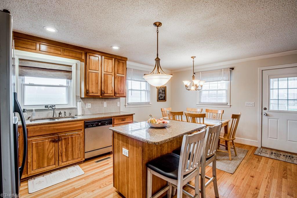 825 Tom Hunter Road Pilot Mountain, NC 27041 - Photo 15 of 45 Gallery Image 15