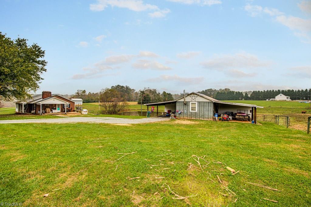 825 Tom Hunter Road Pilot Mountain, NC 27041 - Photo 32 of 45 Gallery Image 32