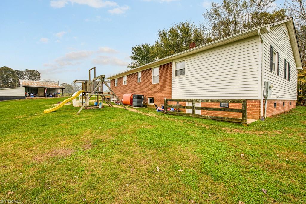 825 Tom Hunter Road Pilot Mountain, NC 27041 - Photo 36 of 45 Gallery Image 36