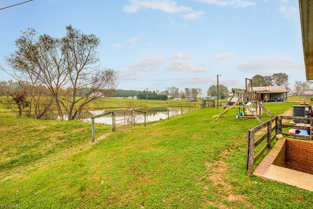 825 Tom Hunter Road Pilot Mountain, NC 27041 - Photo 37 of 45 Gallery Image 37