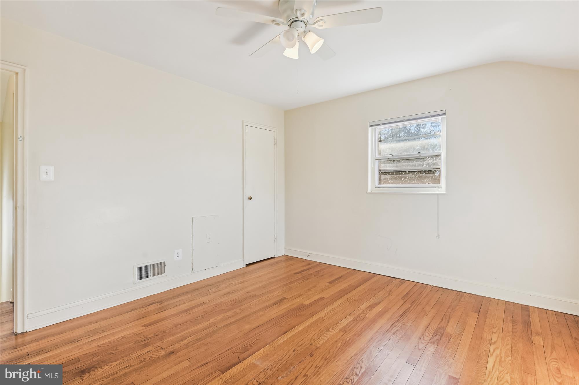 2604 Ross Road Chevy Chase, MD 20815 - Photo 15 of 53 Primary Bedroom