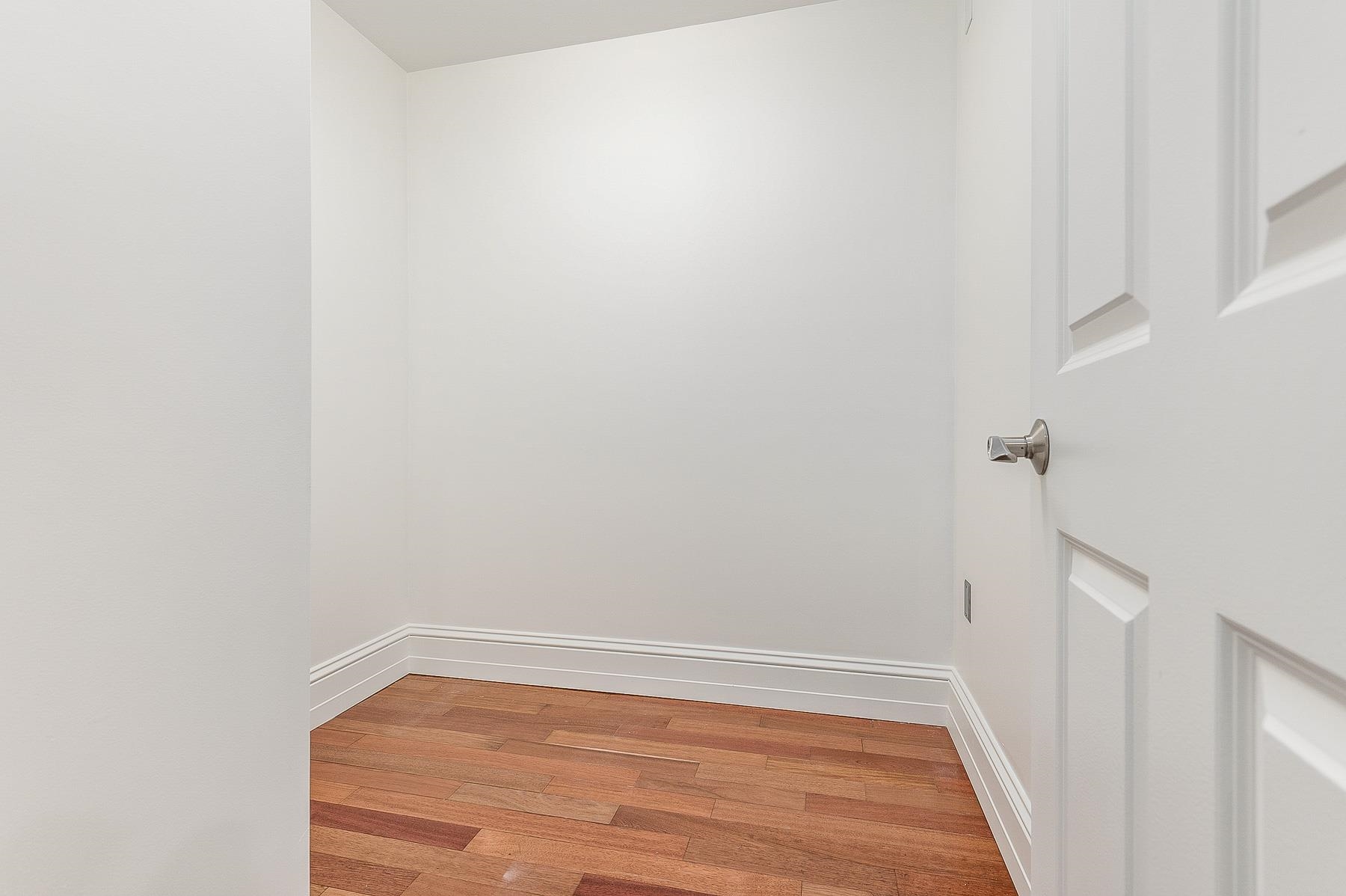 18 Congress Street, Unit 308 Portsmouth, NH 03801 - Photo 26 of 33