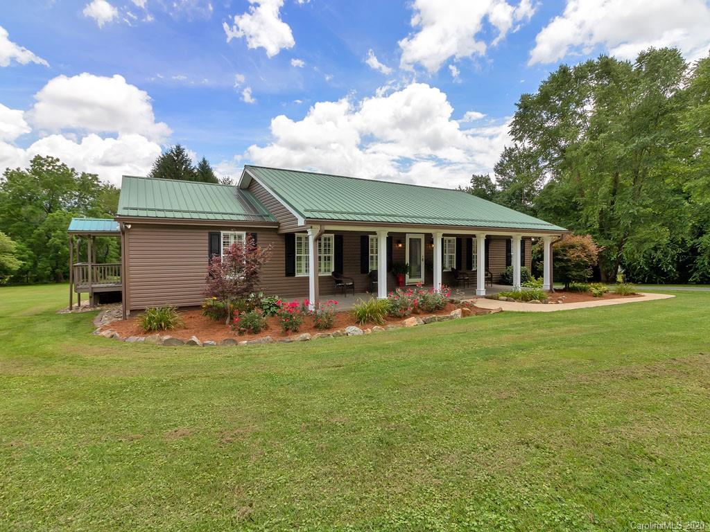 480 Clement Road Brevard, NC 28712 - Photo 3 of 44 Gallery Image 3