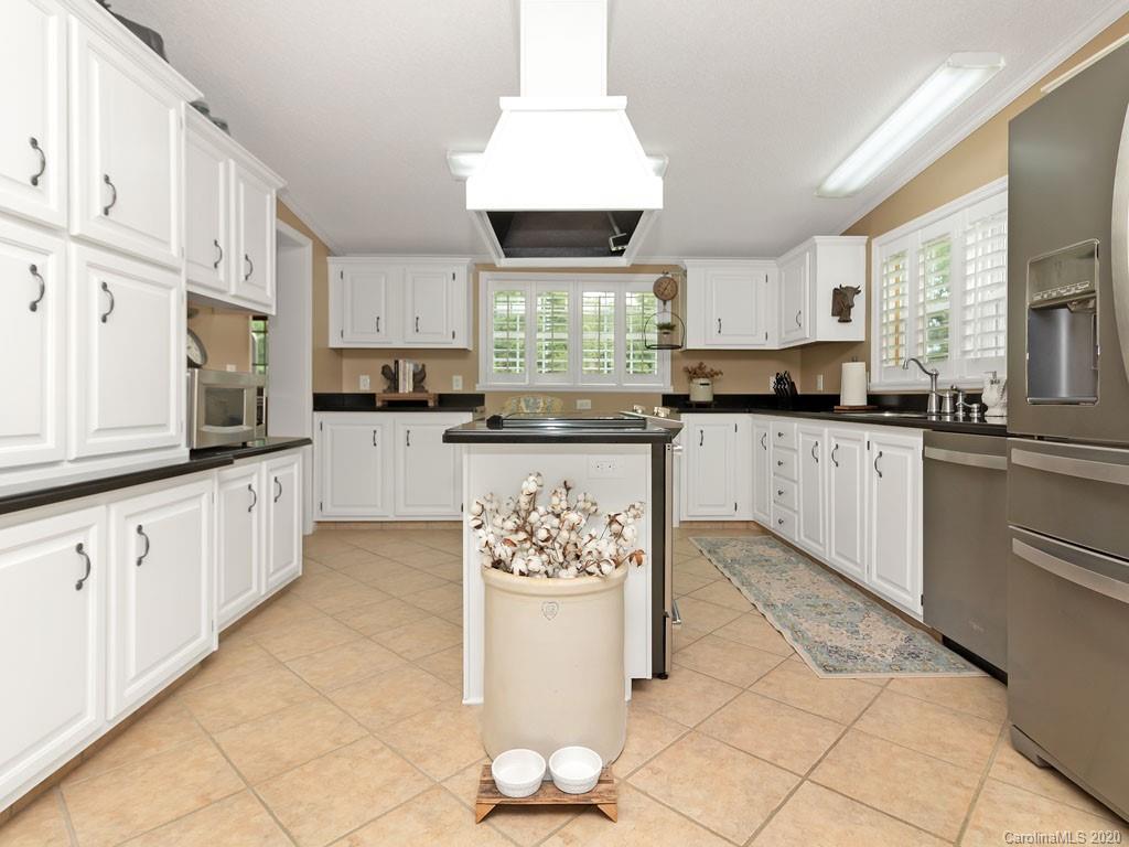 480 Clement Road Brevard, NC 28712 - Photo 24 of 44 Gallery Image 24