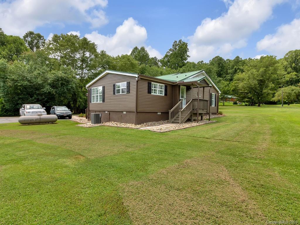 480 Clement Road Brevard, NC 28712 - Photo 28 of 44 Gallery Image 28