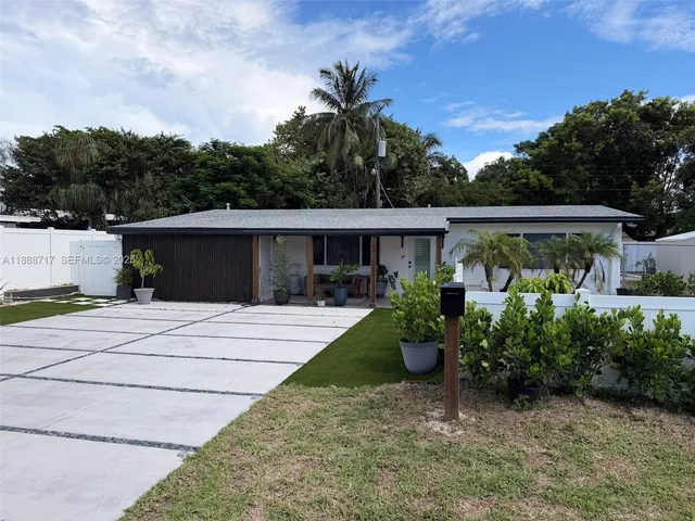 $799,900 | 310 Northeast 12th Avenue, Pompano Beach, FL 33060