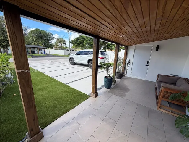 $799,900 | 310 Northeast 12th Avenue, Pompano Beach, FL 33060