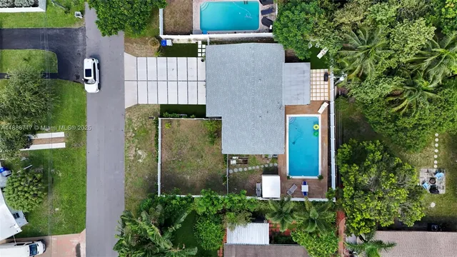 $799,900 | 310 Northeast 12th Avenue, Pompano Beach, FL 33060