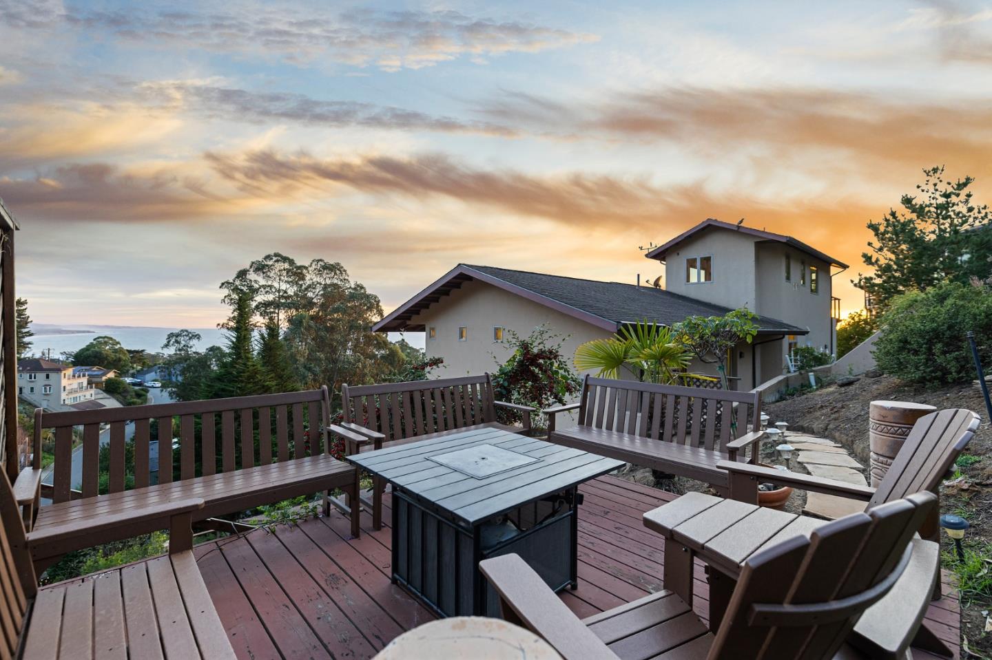 236 Del Monte Road El Granada, CA 94019 - Photo 31 of 84 Gallery Image 31