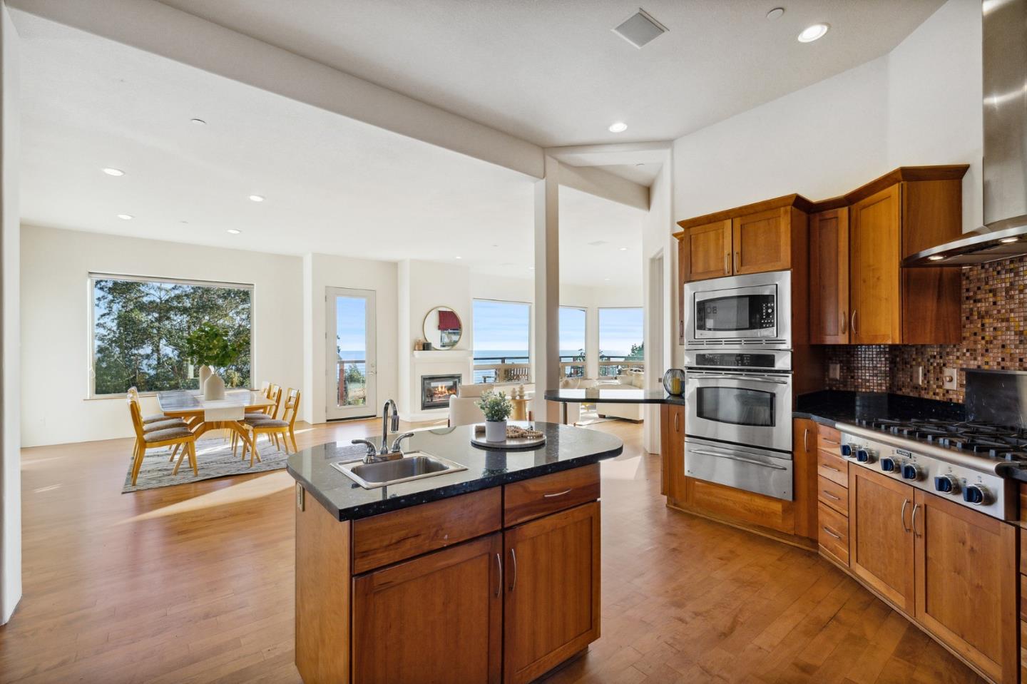 236 Del Monte Road El Granada, CA 94019 - Photo 39 of 84 Gallery Image 39
