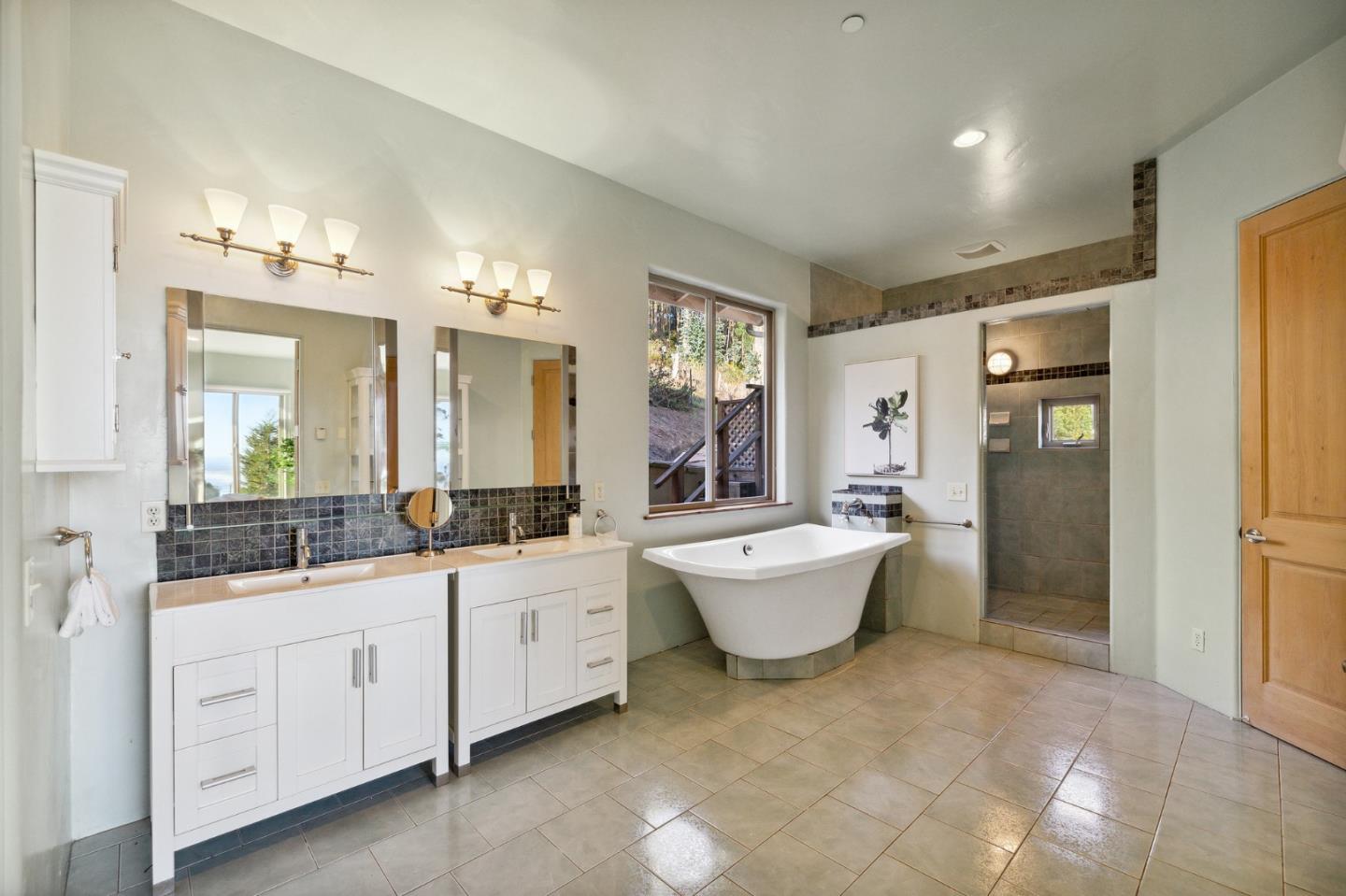 236 Del Monte Road El Granada, CA 94019 - Photo 53 of 84 Gallery Image 53