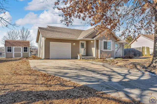 $233,572 | 320 Harrison Court, Auburn, KS 66402