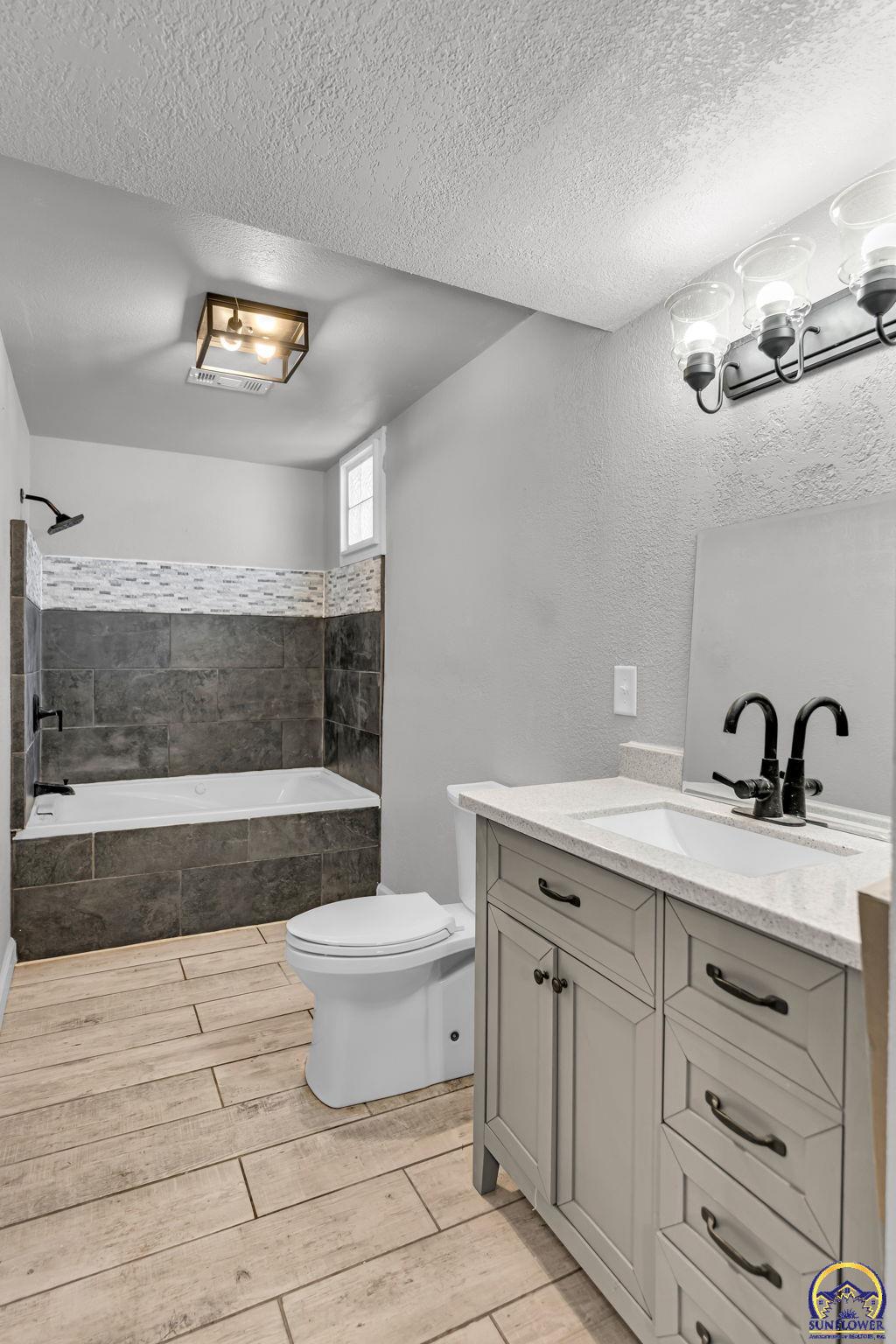 320 Harrison Court Auburn, KS 66402 - Photo 19 of 33