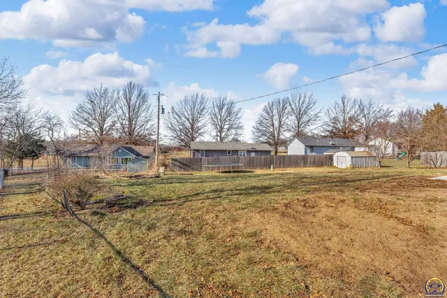 $233,572 | 320 Harrison Court, Auburn, KS 66402