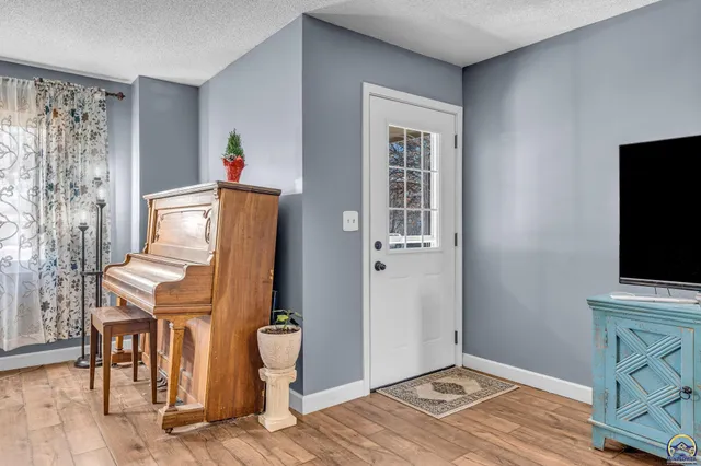 $233,572 | 320 Harrison Court, Auburn, KS 66402