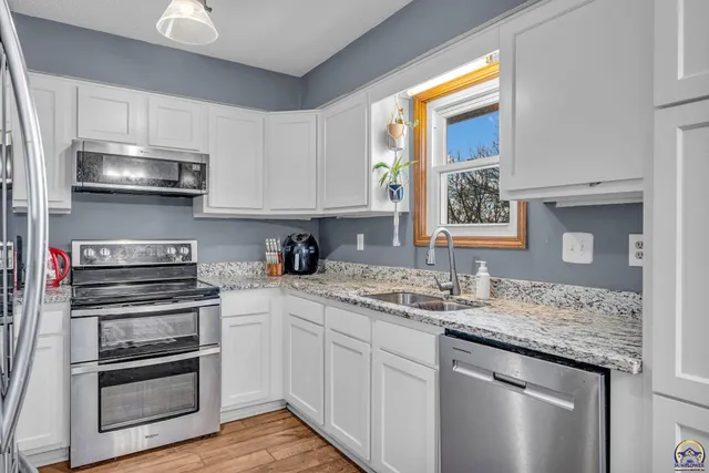 $233,572 | 320 Harrison Court, Auburn, KS 66402