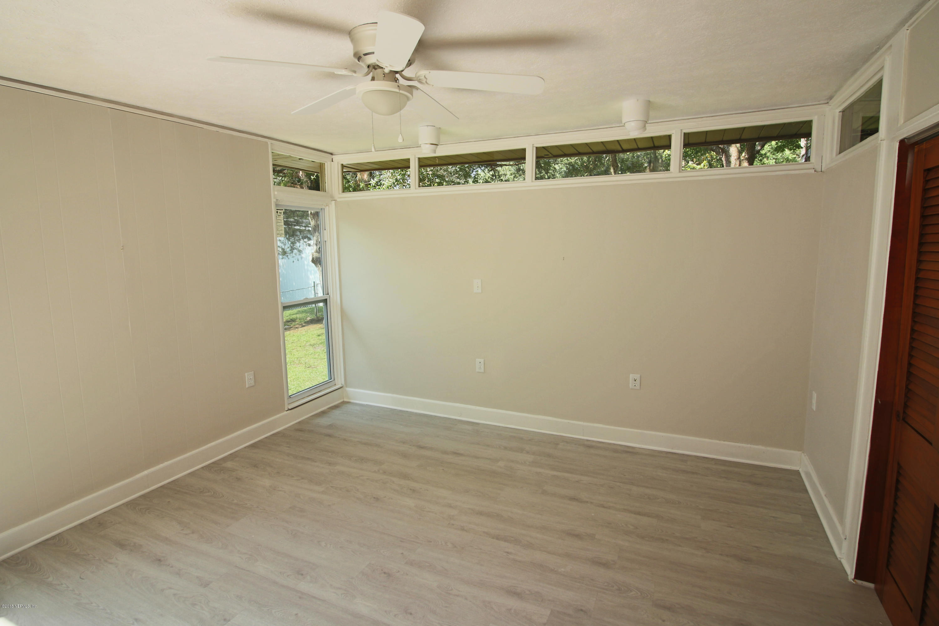 6476 Brooklyn Bay Road Keystone Heights, FL 32656 - Photo 28 of 40 28) Cottage Bedroom