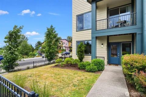 $675,000 | 9796 11th Avenue Southwest, Seattle, WA 98106